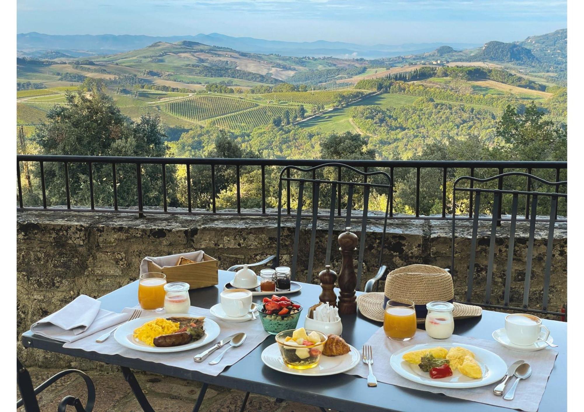 Borgo Pignano Tuscany Exterior foto