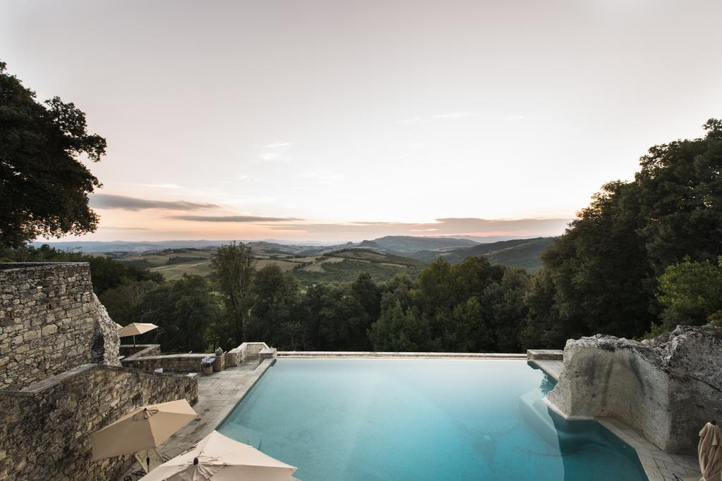 Borgo Pignano Tuscany Exterior foto